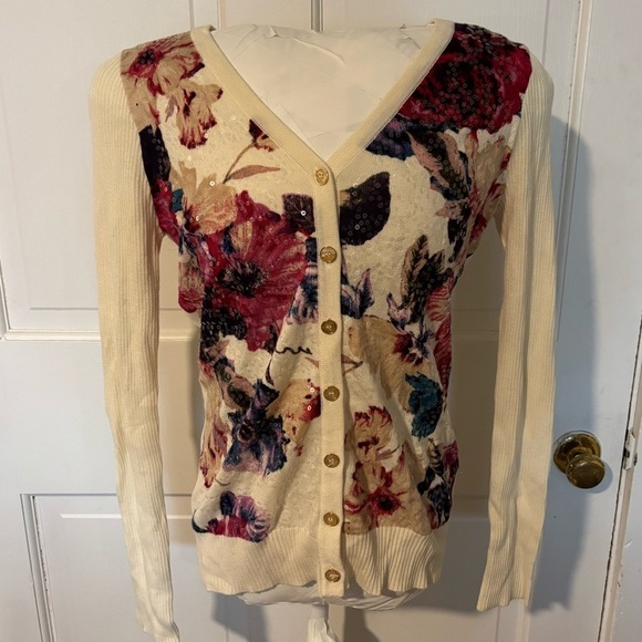 Floral Cardigan Sweater - Picture 2 of 6